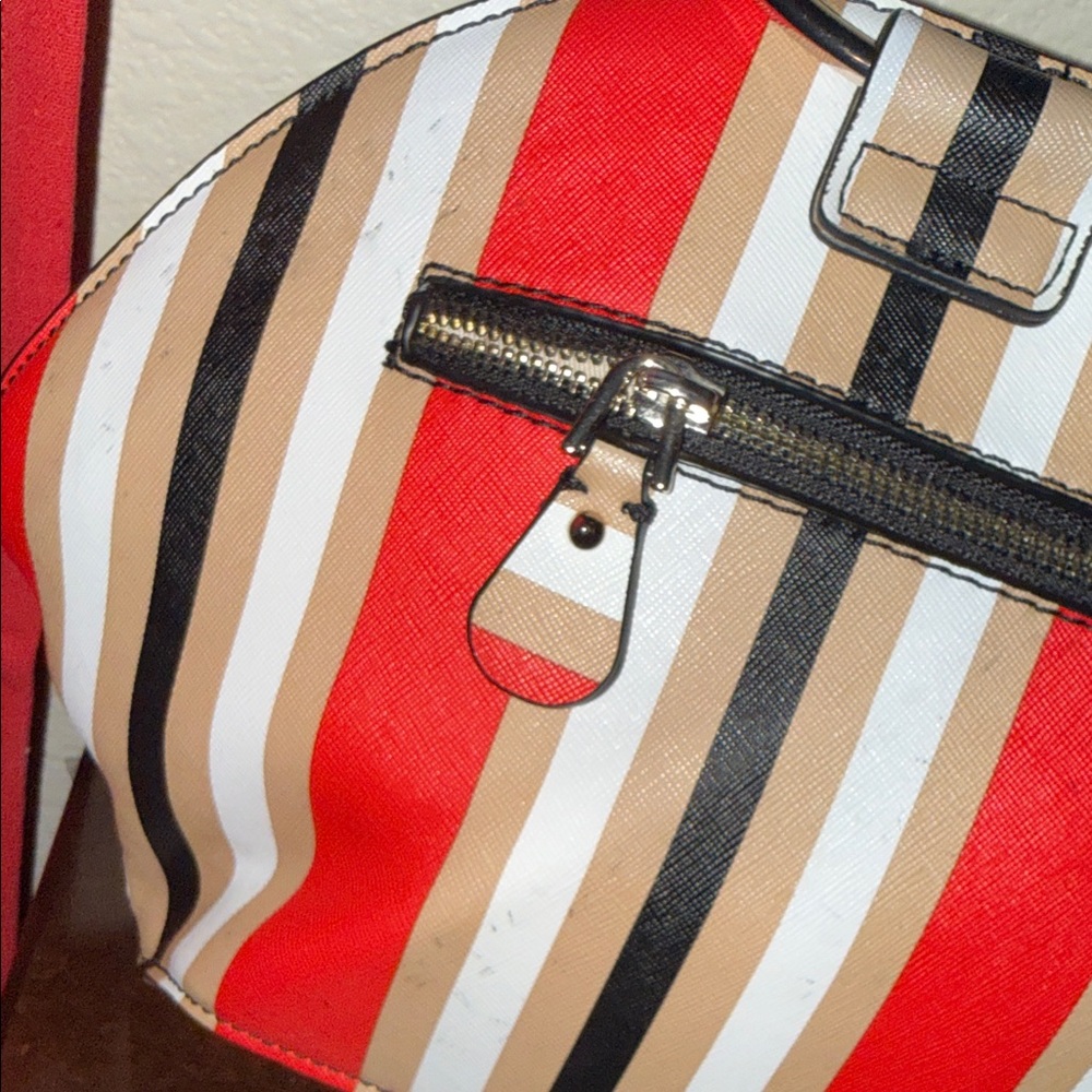 GUESS Red and Cream Striped Shoulder Bag with Gold Handles - Picture 5 of 16